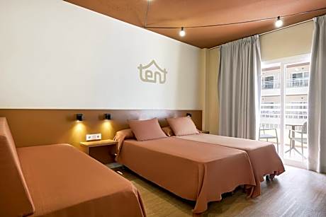 Double Room (2 Adults + 1 Child) - Bed & Unlimited Brunch