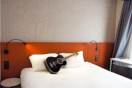 Standard Double Room - Disability Access