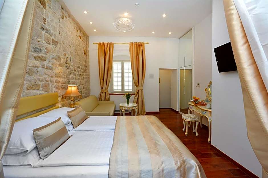 Jupiter Luxury Hotel