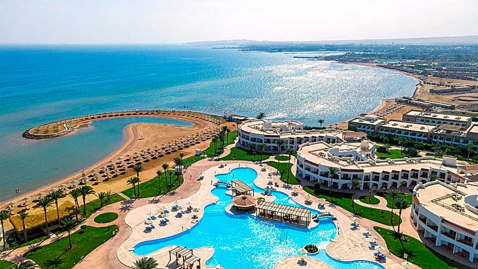 SUNRISE Serano Aqua Park Resort