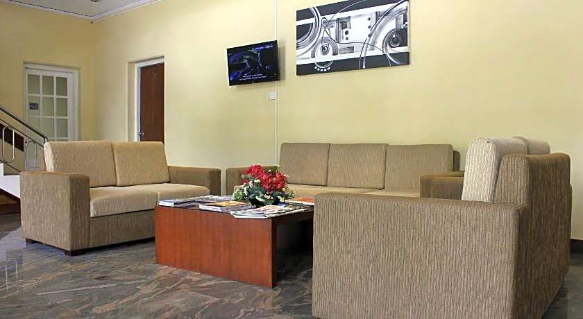 Grand 7 Hotel Thalawathugoda