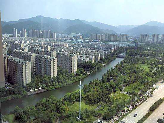 Qingteng Yisu Hotel (Beilun Yintai Chengzhonghe Road Subway Station Store)