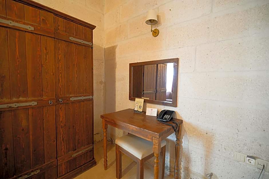 Helike Cave Suites