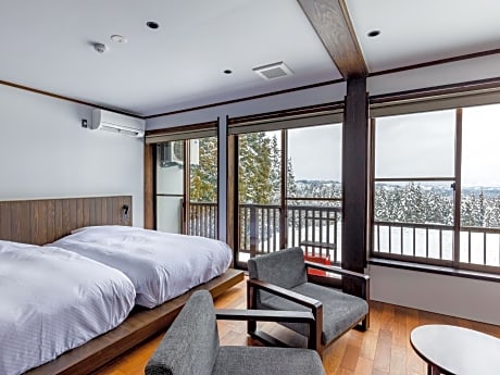 Triple Room with Mountain View