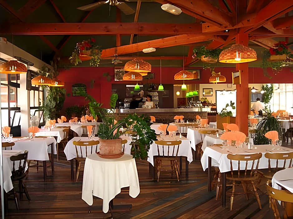 Hotel Restaurant Les Jardins D'Epone