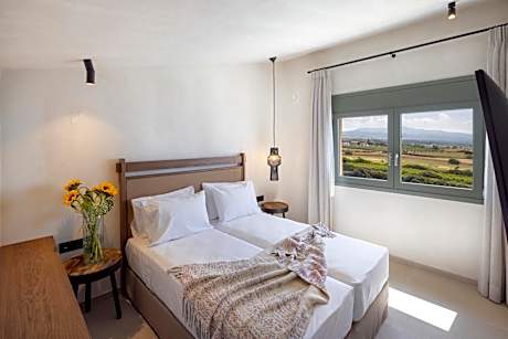 Maisonette Suite with Individual Pool & Sea View