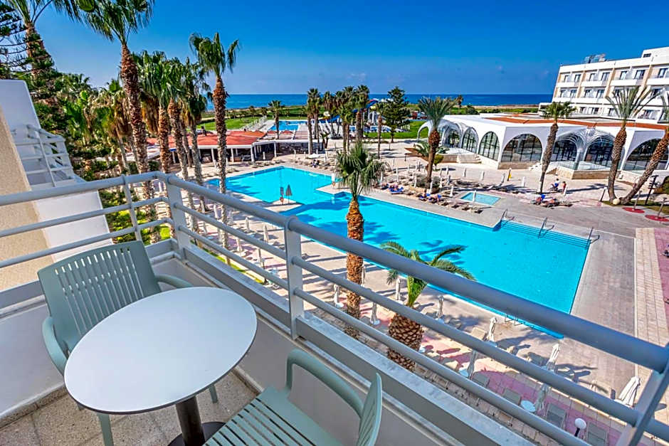 Louis Phaethon Beach