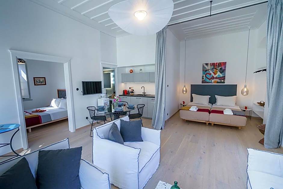 LIVIN Hydra Legacy Suite