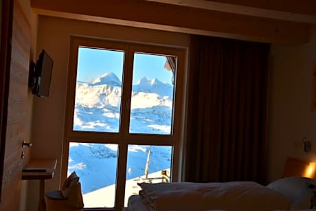 Deluxe Double Room with Shower