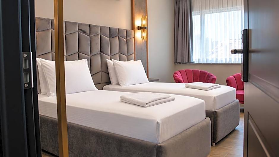 TALLES CITY HOTEL