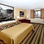 Super 8 by Wyndham Ottawa Starved Rock