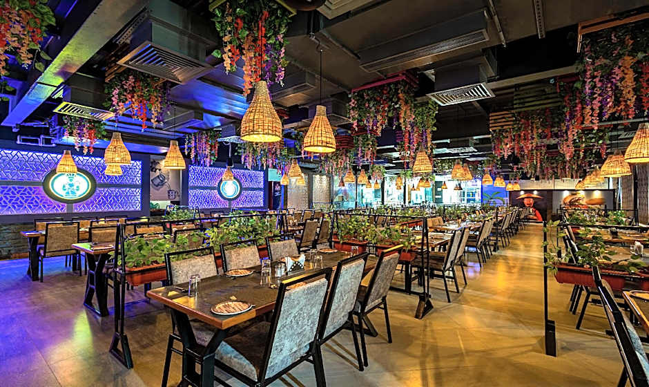 Treebo Imperia, Kommadi