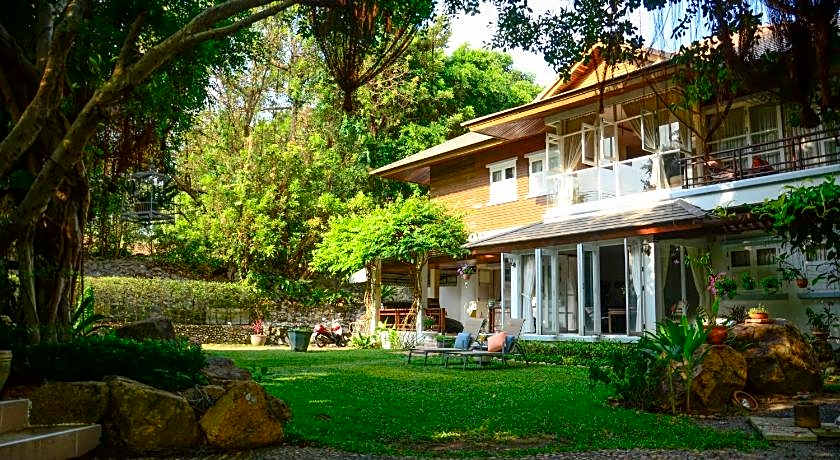 Banyan House Samui Bed & Breakfast (Adults only)