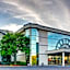 Holiday Inn Express & Suites Chicago O'Hare Airport by IHG