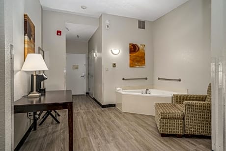 King Room with Mobility Accessible Whirlpool