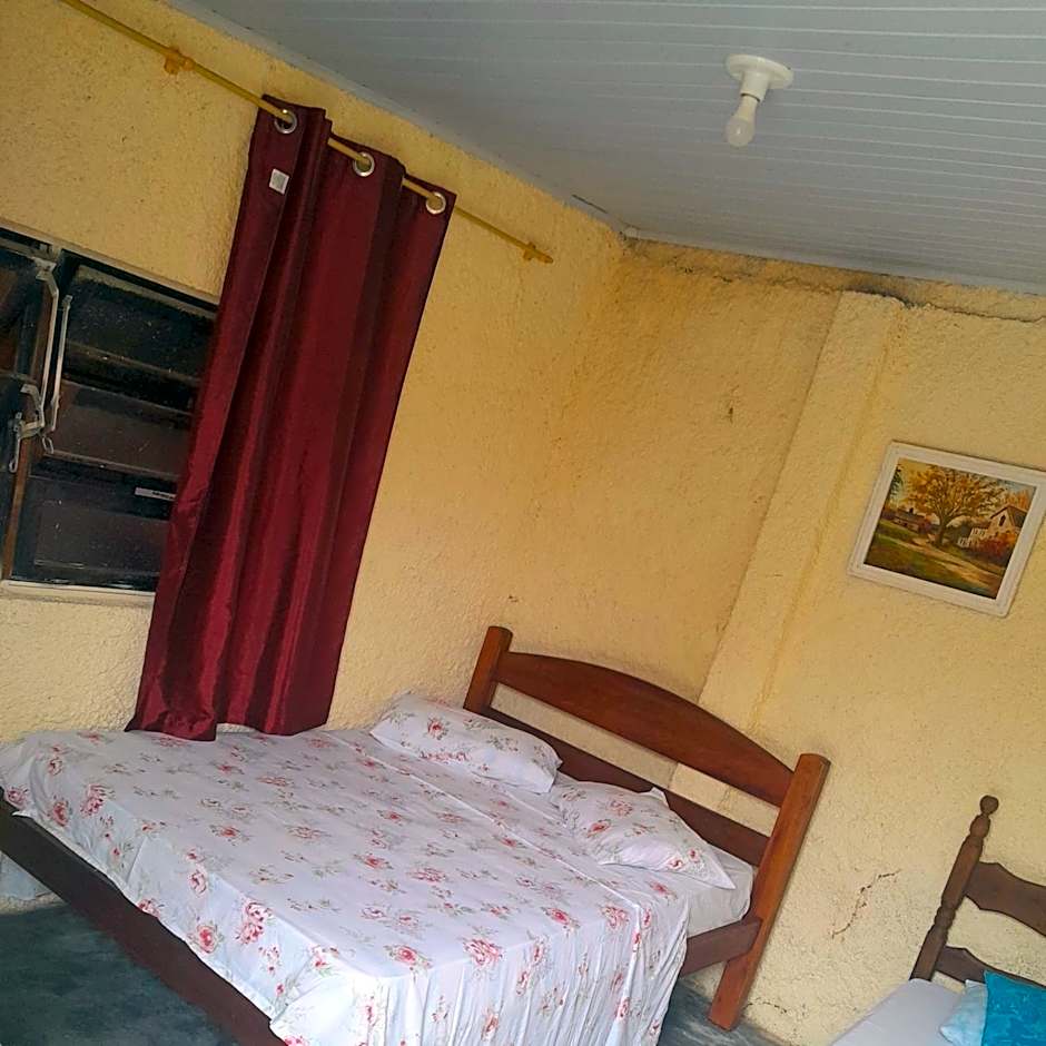 Hostel Canto da Praia São Sebastião - próximo ao enrocamento Caraguatatuba