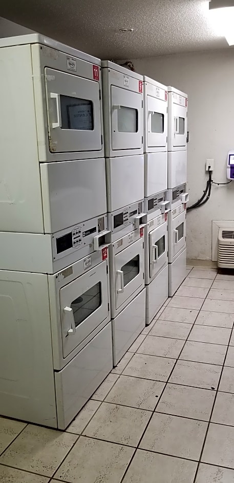 InTown Suites Fort Myers