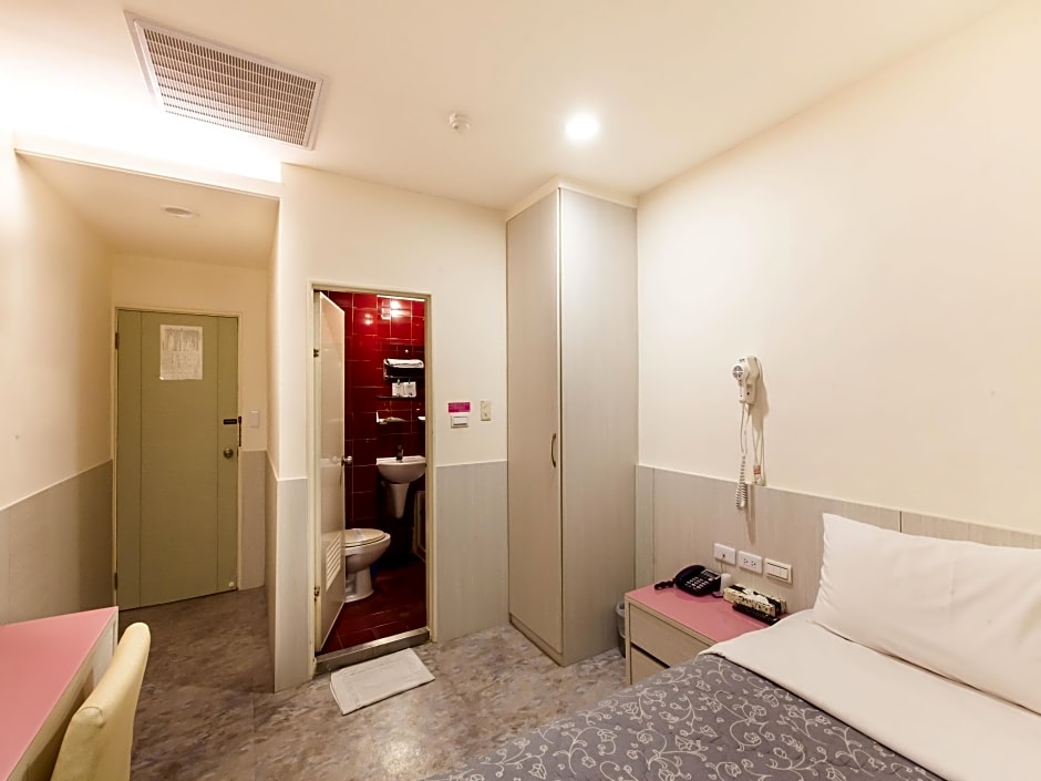 Ruei Gung Business Hotel