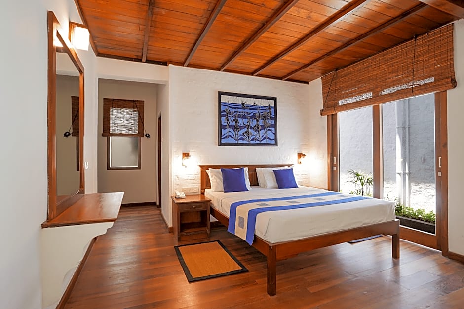 Hibiscus Beach Hotel