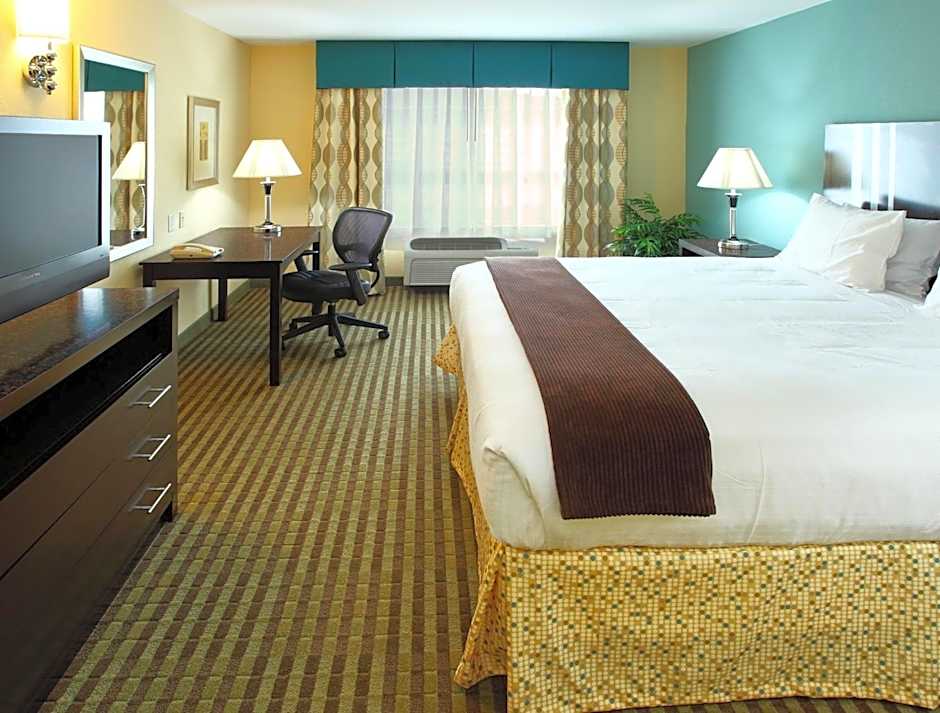 Holiday Inn Express Hotel & Suites Carthage By IHG