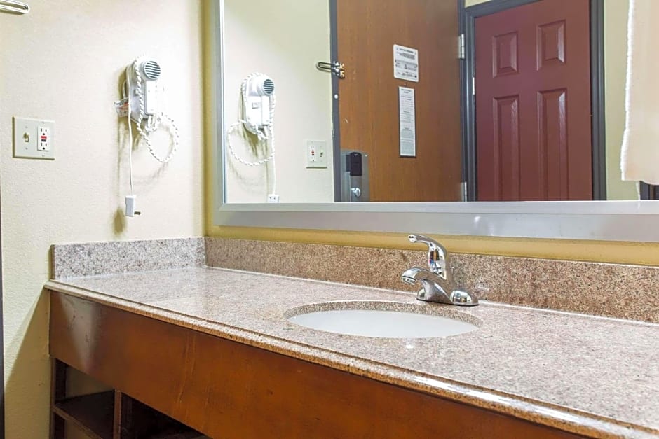 Comfort Inn Columbia - Bush River