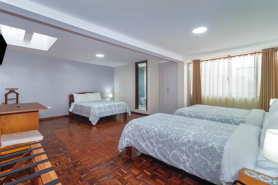 Photo 1 of 5 of Quadruple Room