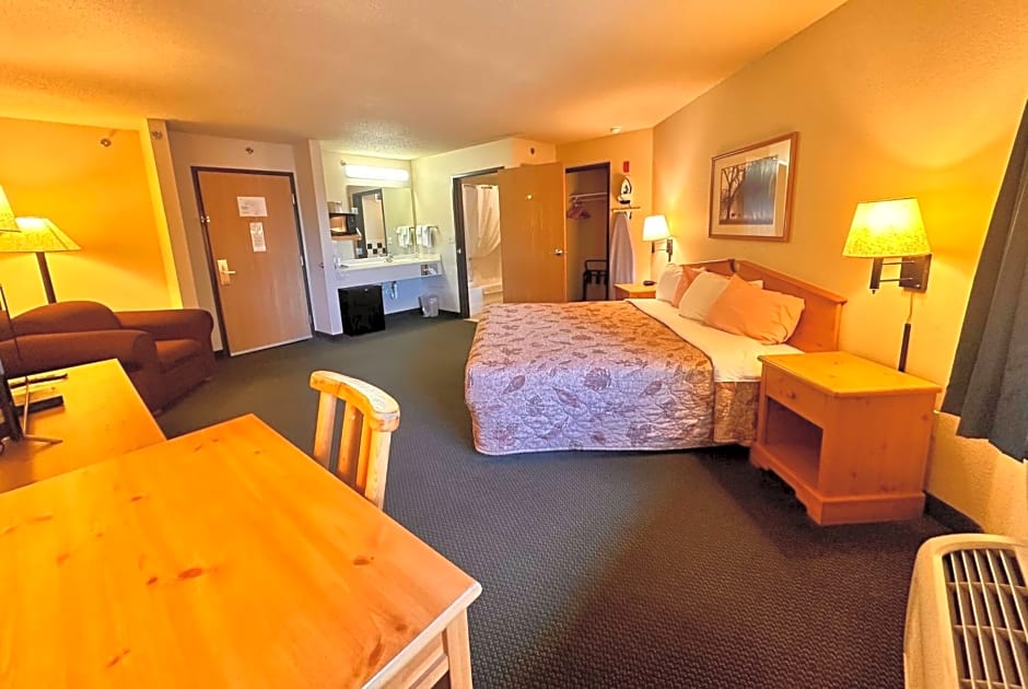 Shell Lake Lodge, a Travelodge by Wyndham