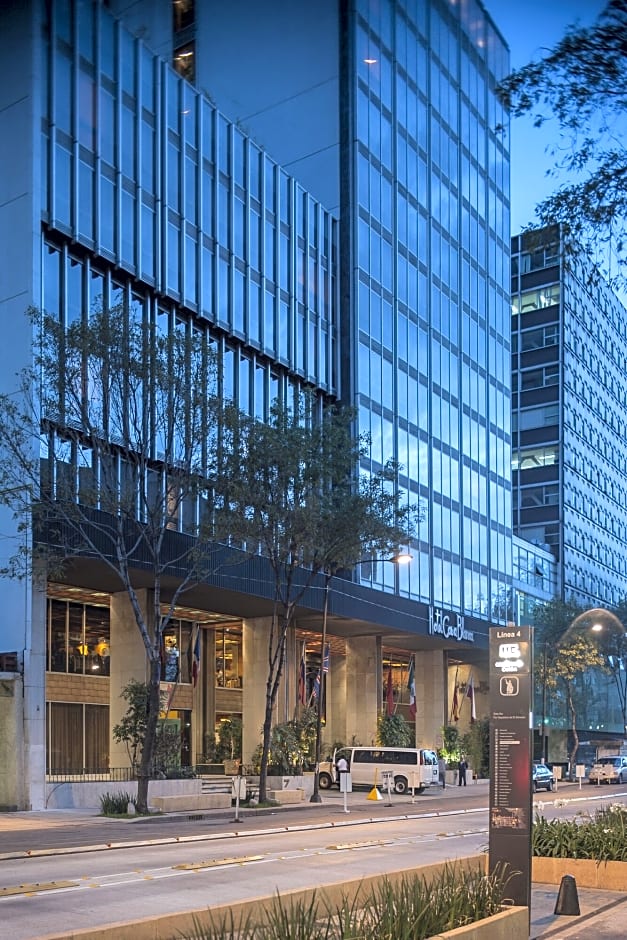 Hotel Casa Blanca, Mexico City, Mexico. Rates from MXN477.