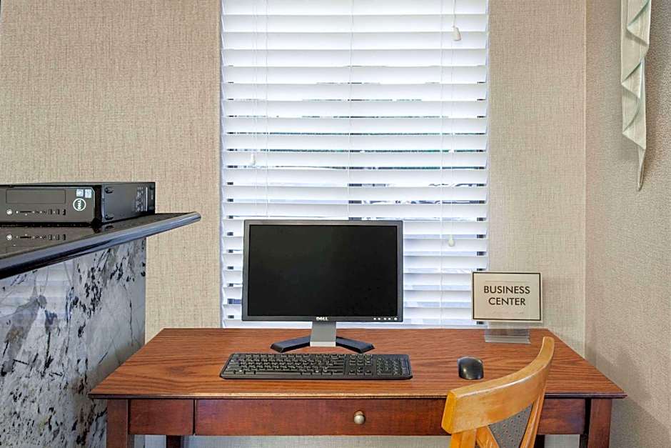 Days Inn by Wyndham Anaheim Near the Park