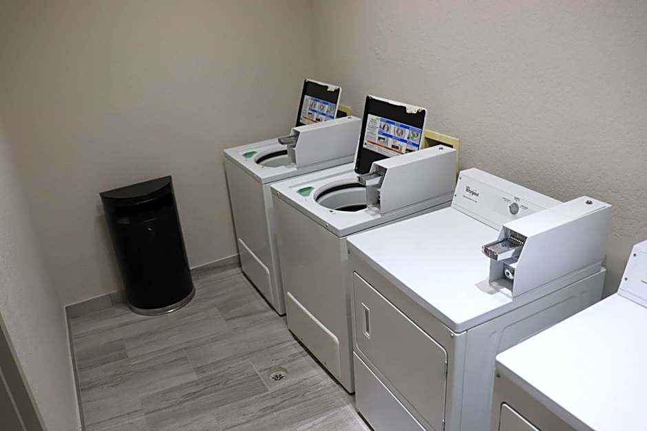 Holiday Inn Express Hotel & Suites Clearwater US 19 North By IHG