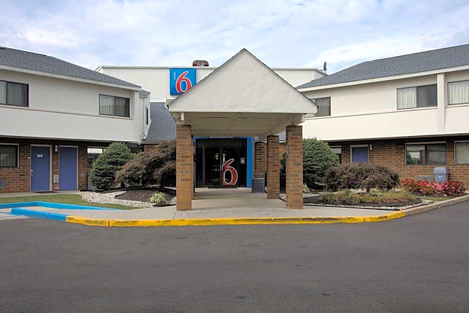 Motel 6 Piscataway
