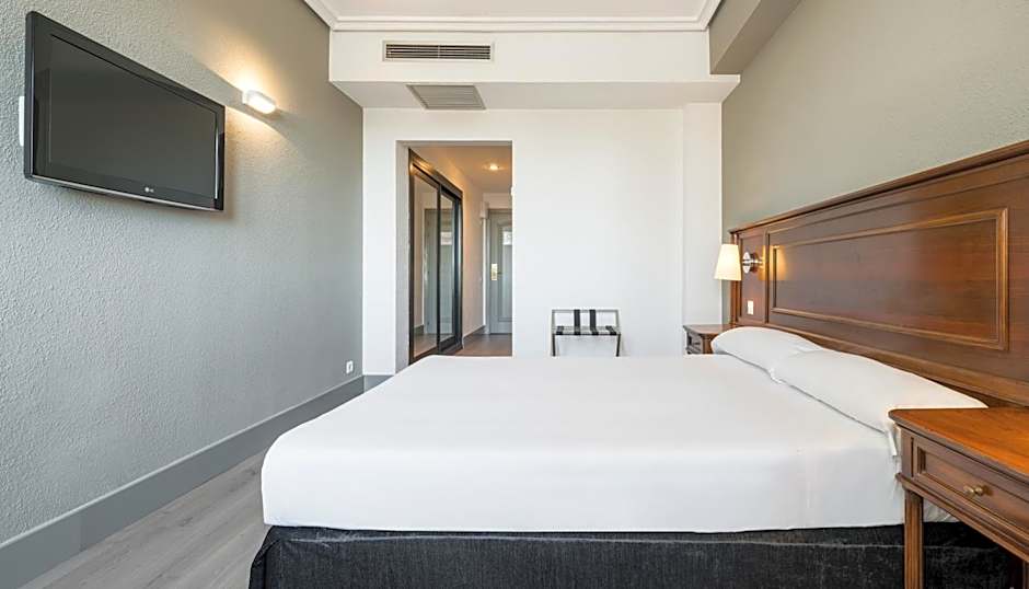 Hotel Ilunion Las Lomas