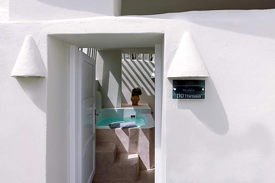 Blue Dolphins Apartments