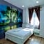 Ken's Backpackers Hotel
