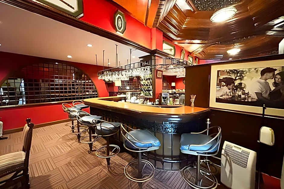 The New Camelot Hotel