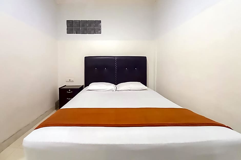 RedDoorz Syariah near Universitas Muhammadiyah Bungo