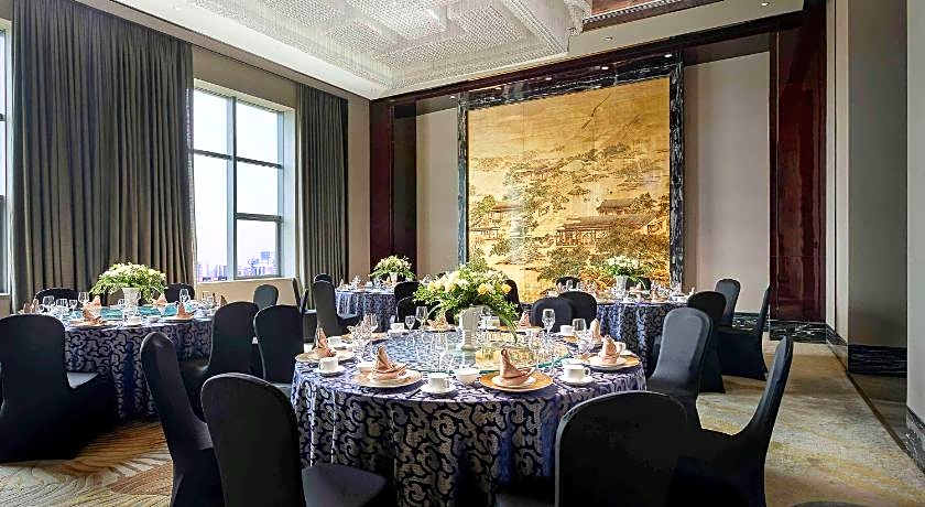 Pullman Weifang