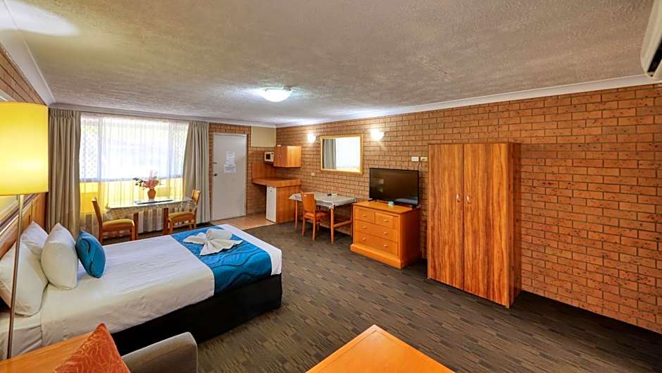 James Street Motor Inn