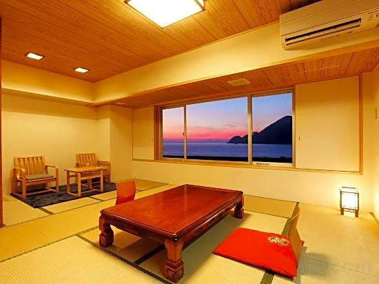 Okukinosaki Seaside Hotel