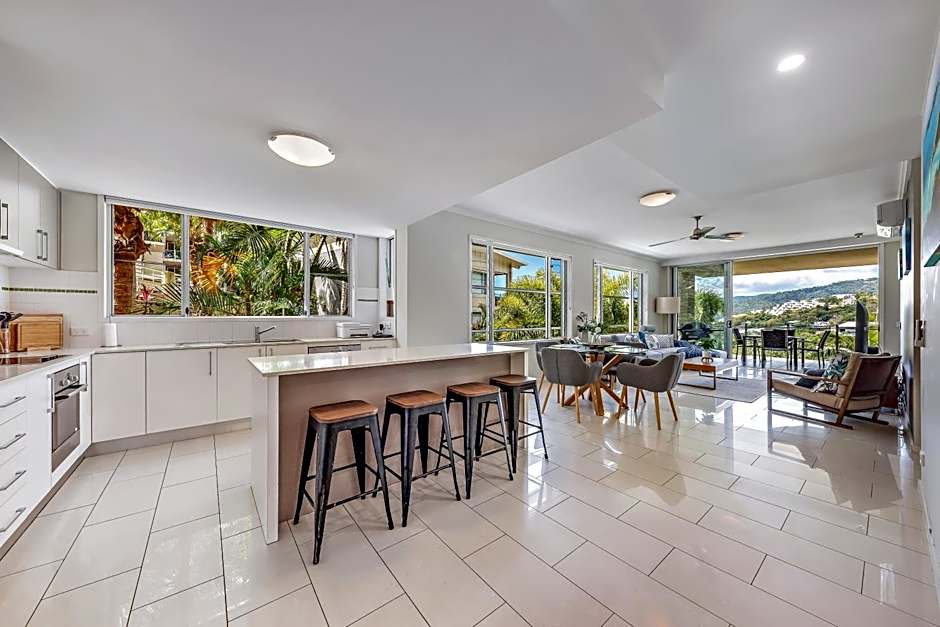 Airlie Summit Apartments