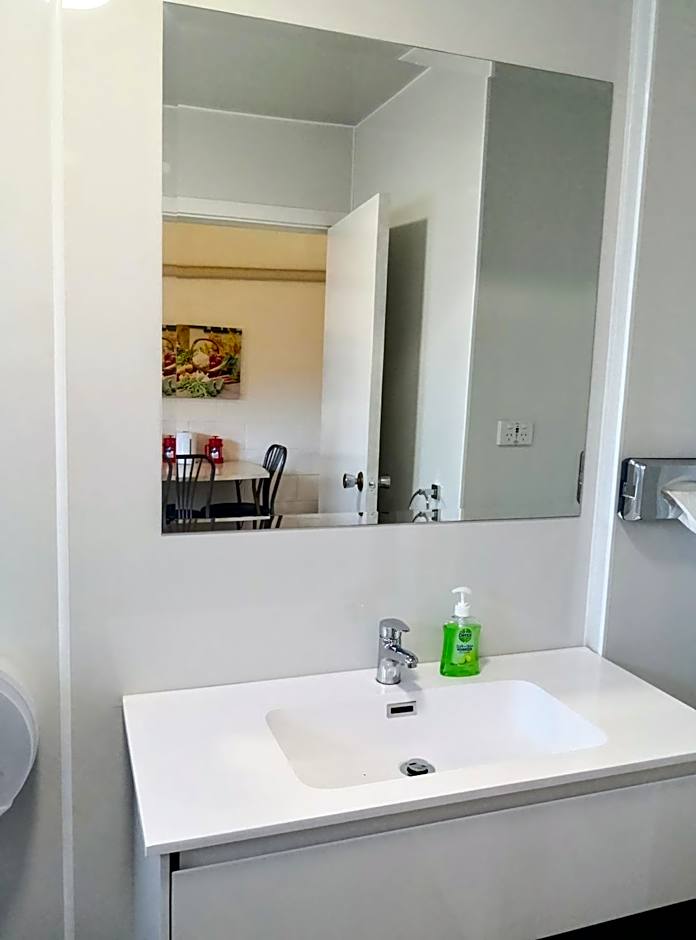 Cambrian Lodge Motel