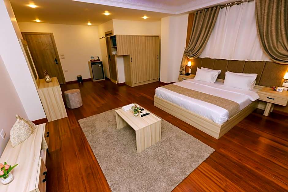 Pyramid Edge Hotel & Exclusive Pyramids View Rooftop