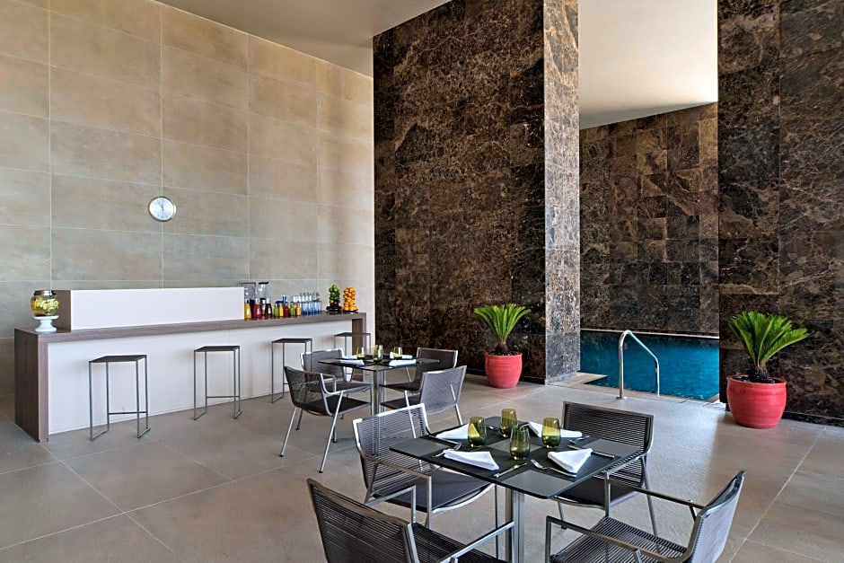 voco Doha West Bay Suites By IHG