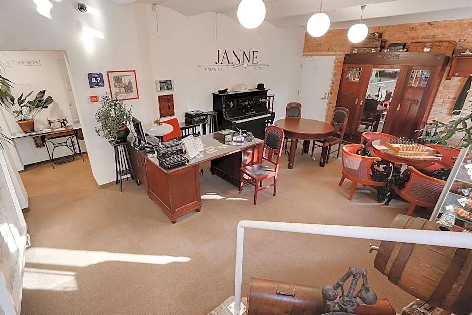 Janne Hotel with Self Check-in