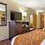 Comfort Inn At Thousand Hills