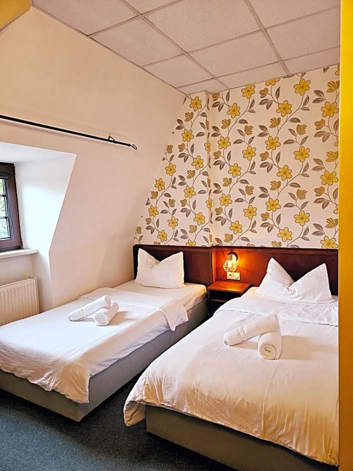 IKURA Hotel Self-check-in