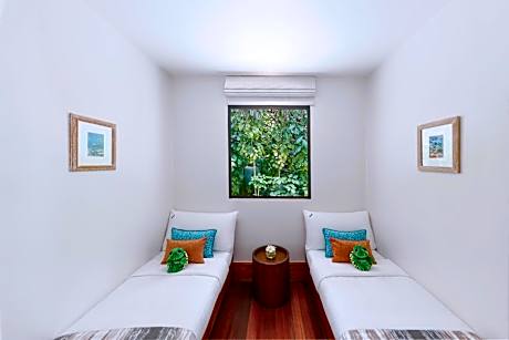 One Bedroom Family Beach Pool Villa