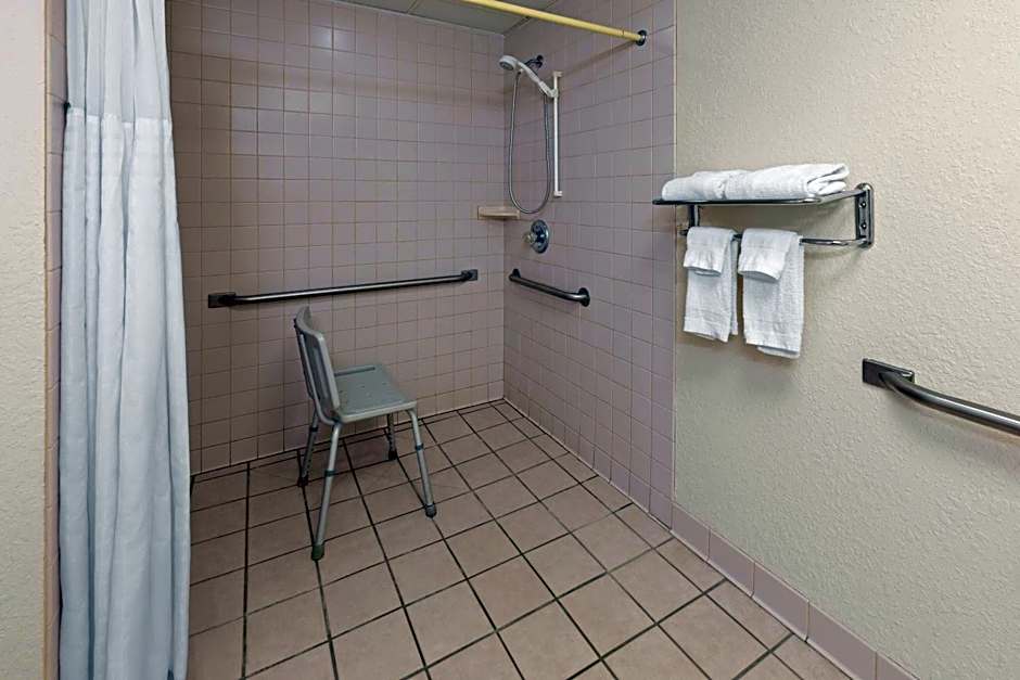 Ramada Hotel & Conference Center by Wyndham Grayling