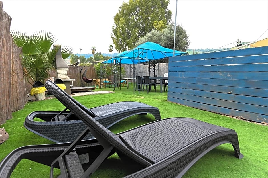 Domos Tiberias - Heated pool דומוס טבריה- בריכה מחוממת