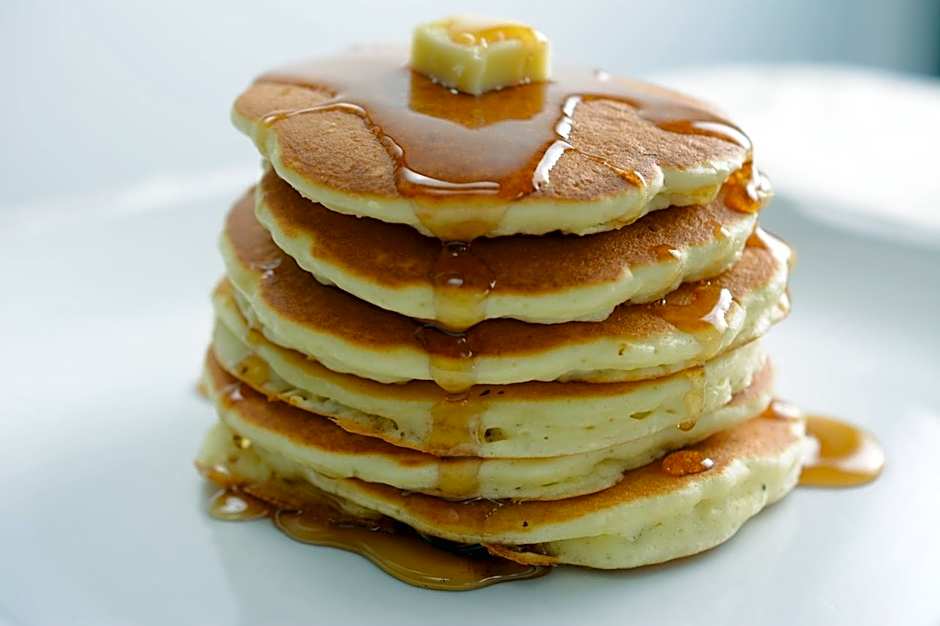 Travelodge by Wyndham Saskatoon